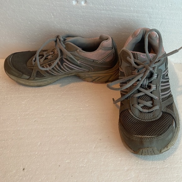 Champion sneakers C9 athletic shoes gray pink duo dry non-marking women’s size 8 - Picture 5 of 10